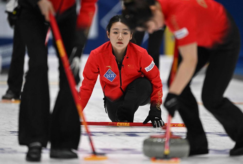 发誓要通过篮球改变命运的艾弗森，却差点因为一起斗殴案锒铛入狱！.